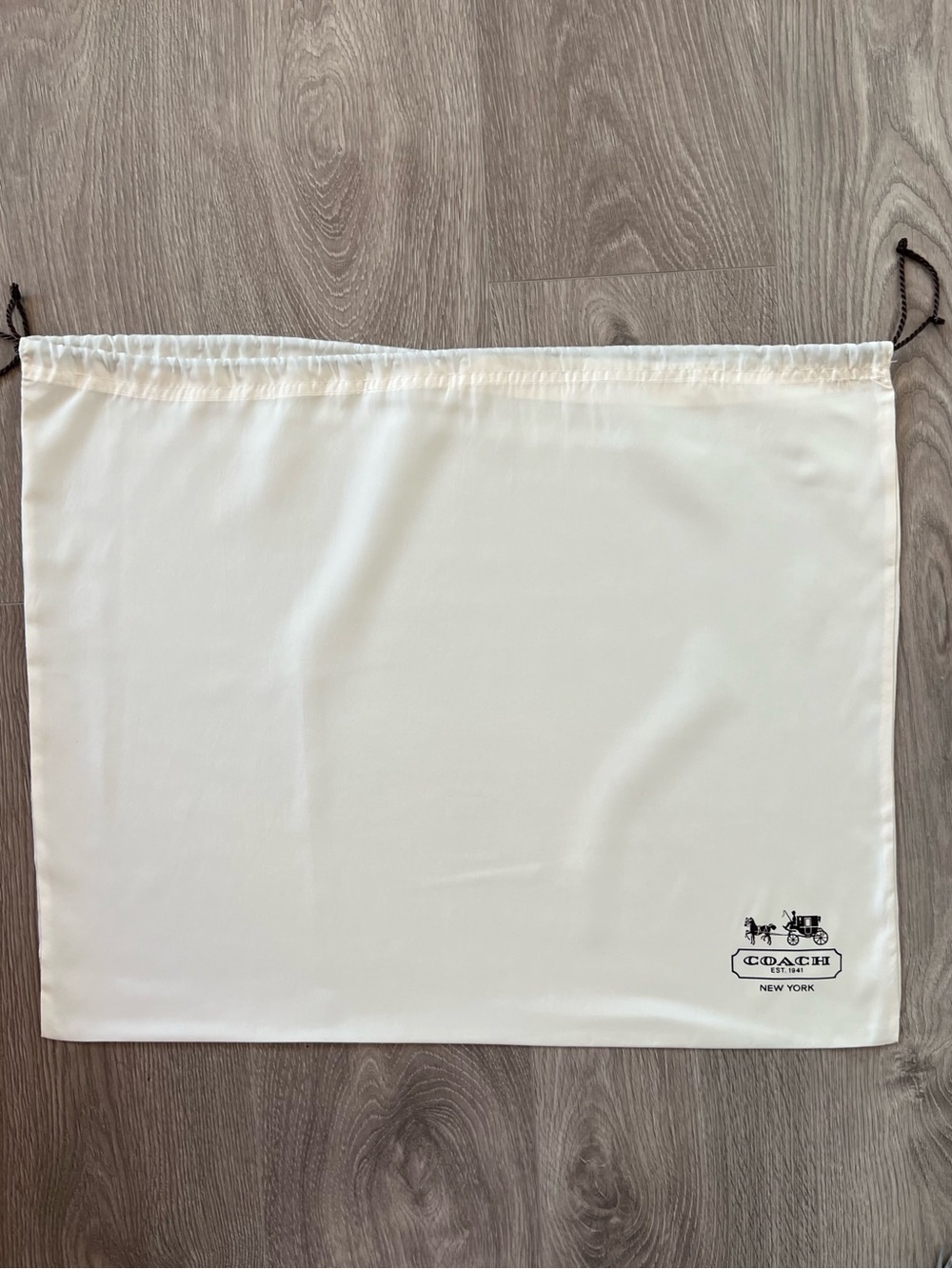 Coach dust bag (C504)